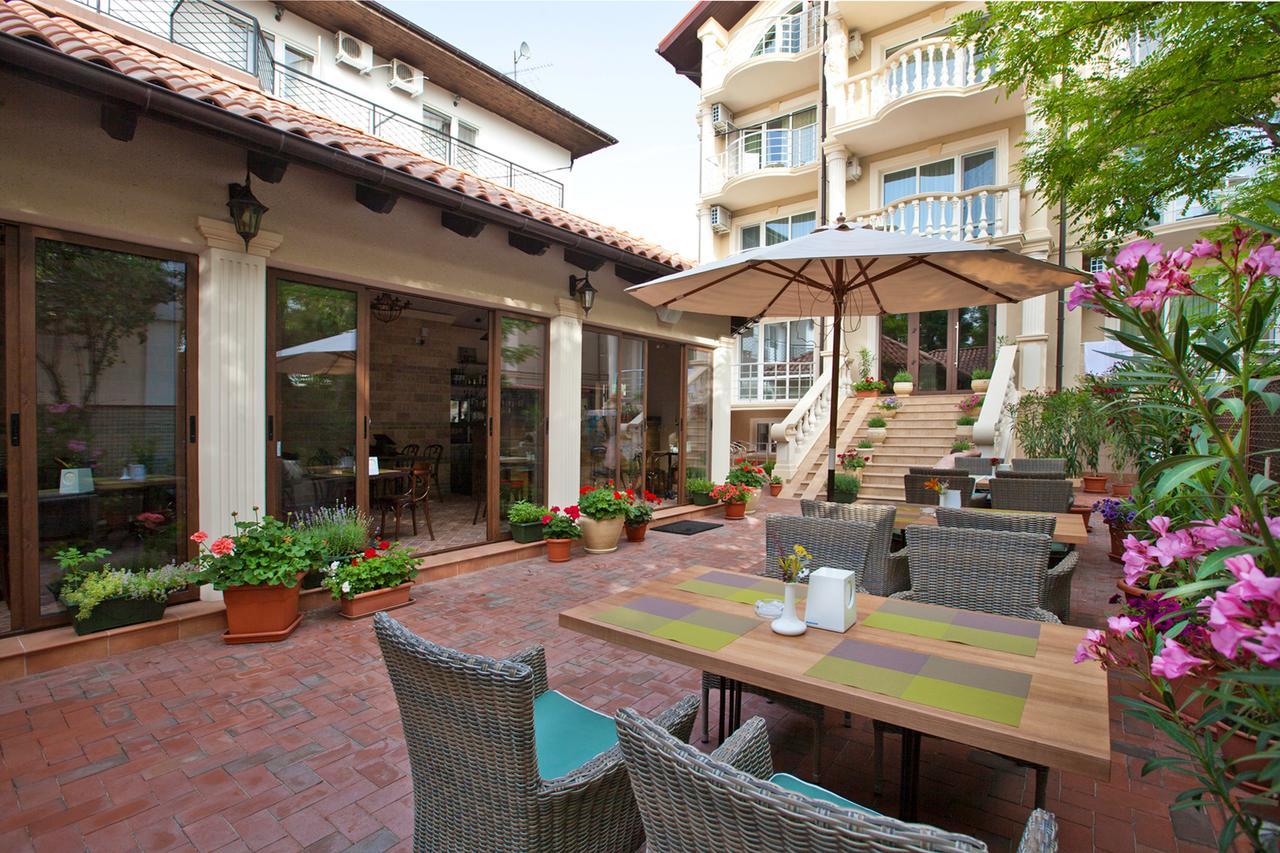 Pharaon De Lux Hotel Bugaz Exterior foto