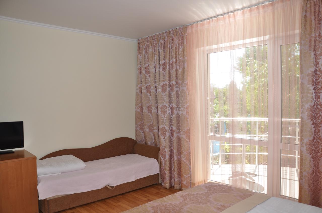 Pharaon De Lux Hotel Bugaz Exterior foto