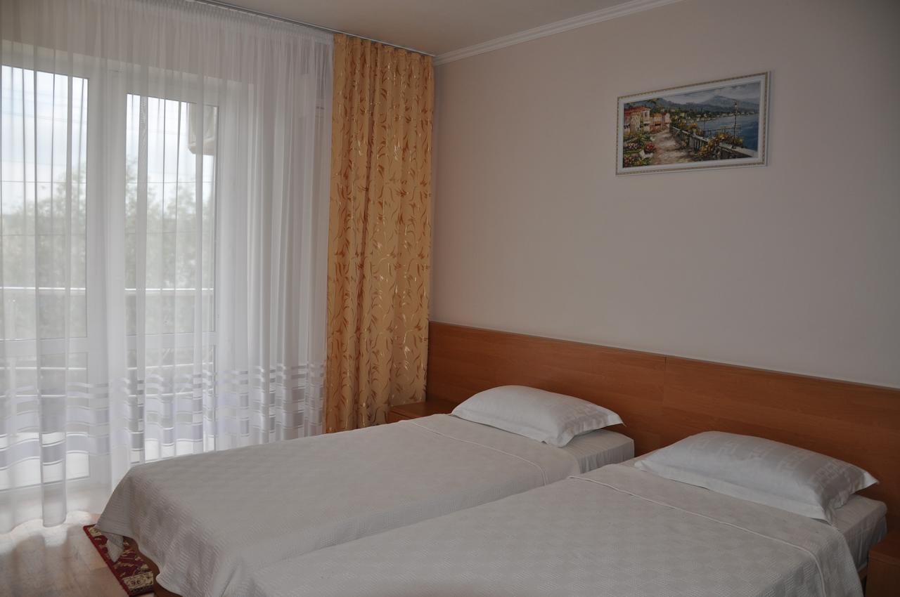 Pharaon De Lux Hotel Bugaz Exterior foto