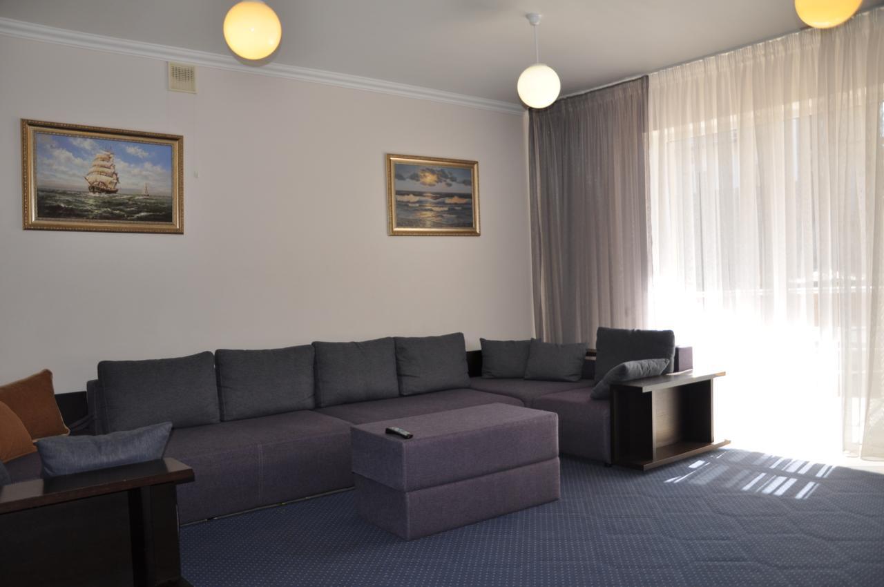 Pharaon De Lux Hotel Bugaz Exterior foto
