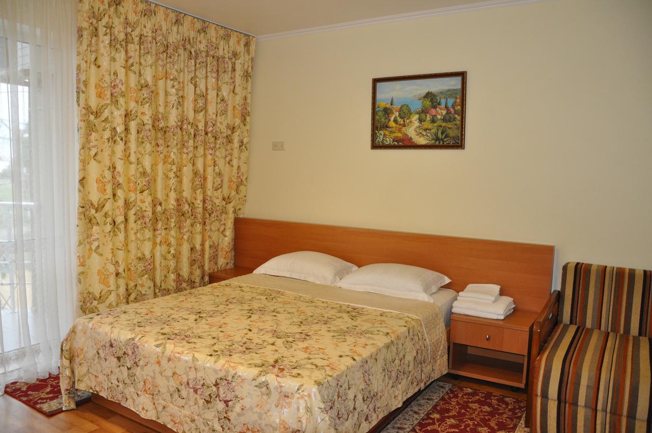 Pharaon De Lux Hotel Bugaz Exterior foto