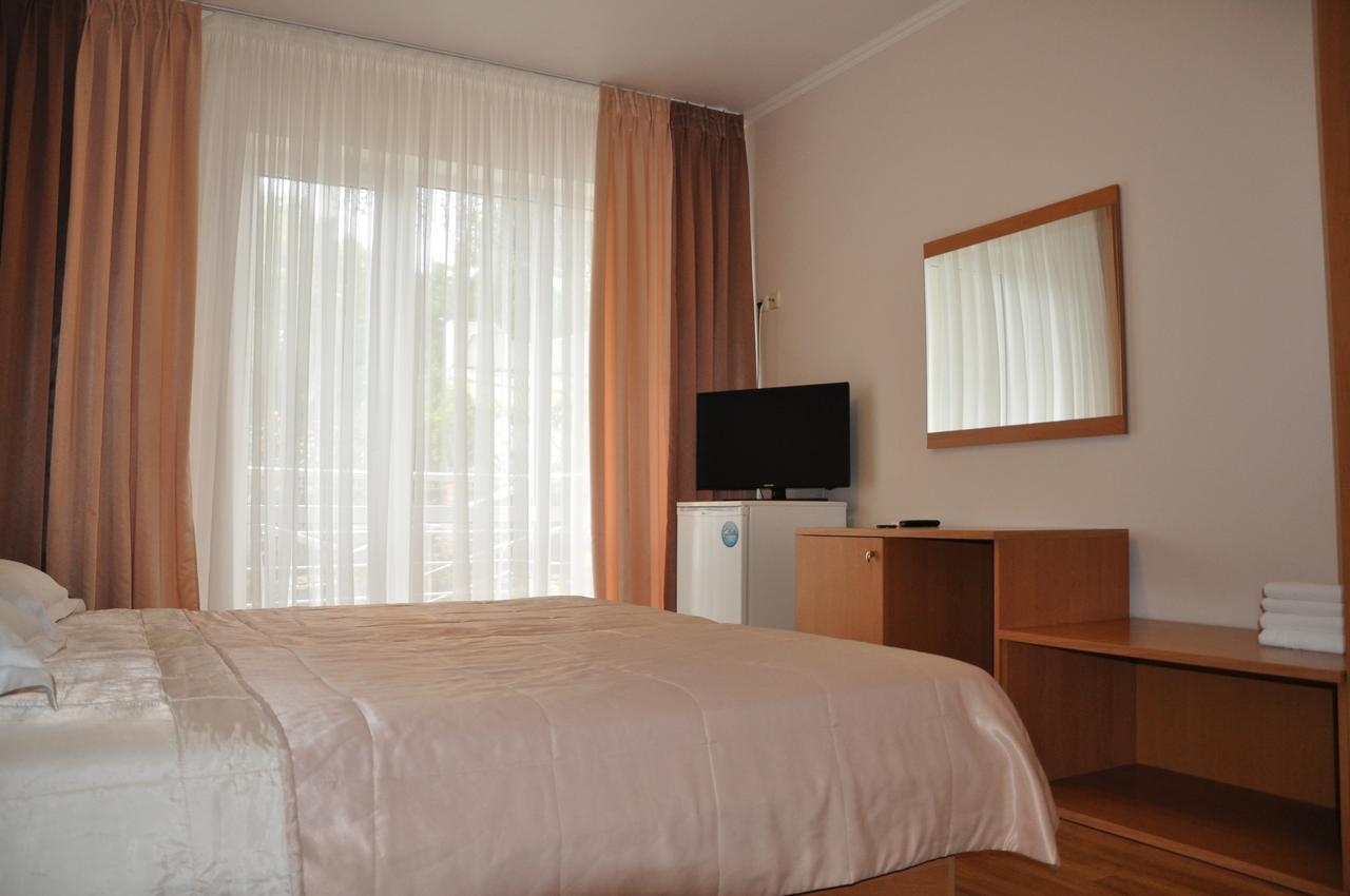Pharaon De Lux Hotel Bugaz Exterior foto