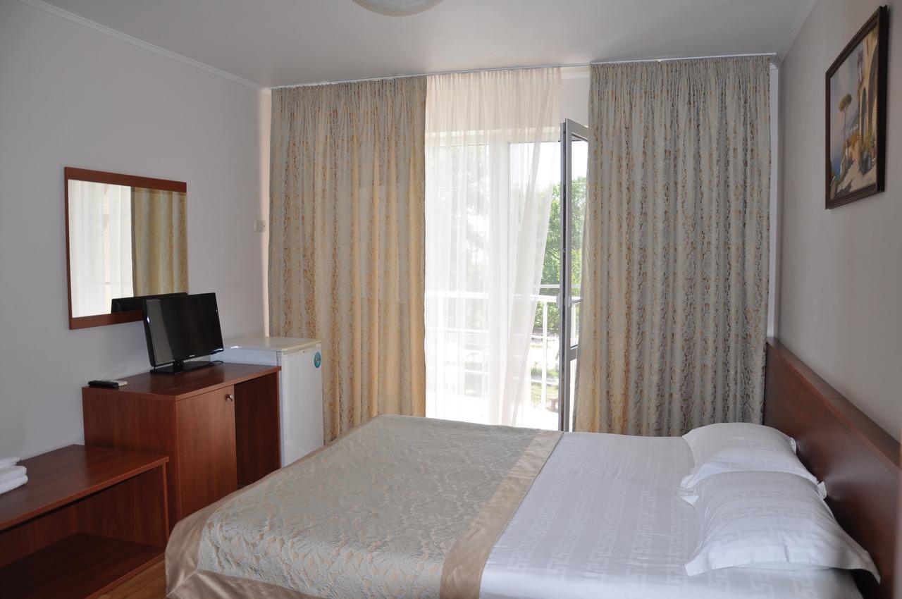 Pharaon De Lux Hotel Bugaz Exterior foto